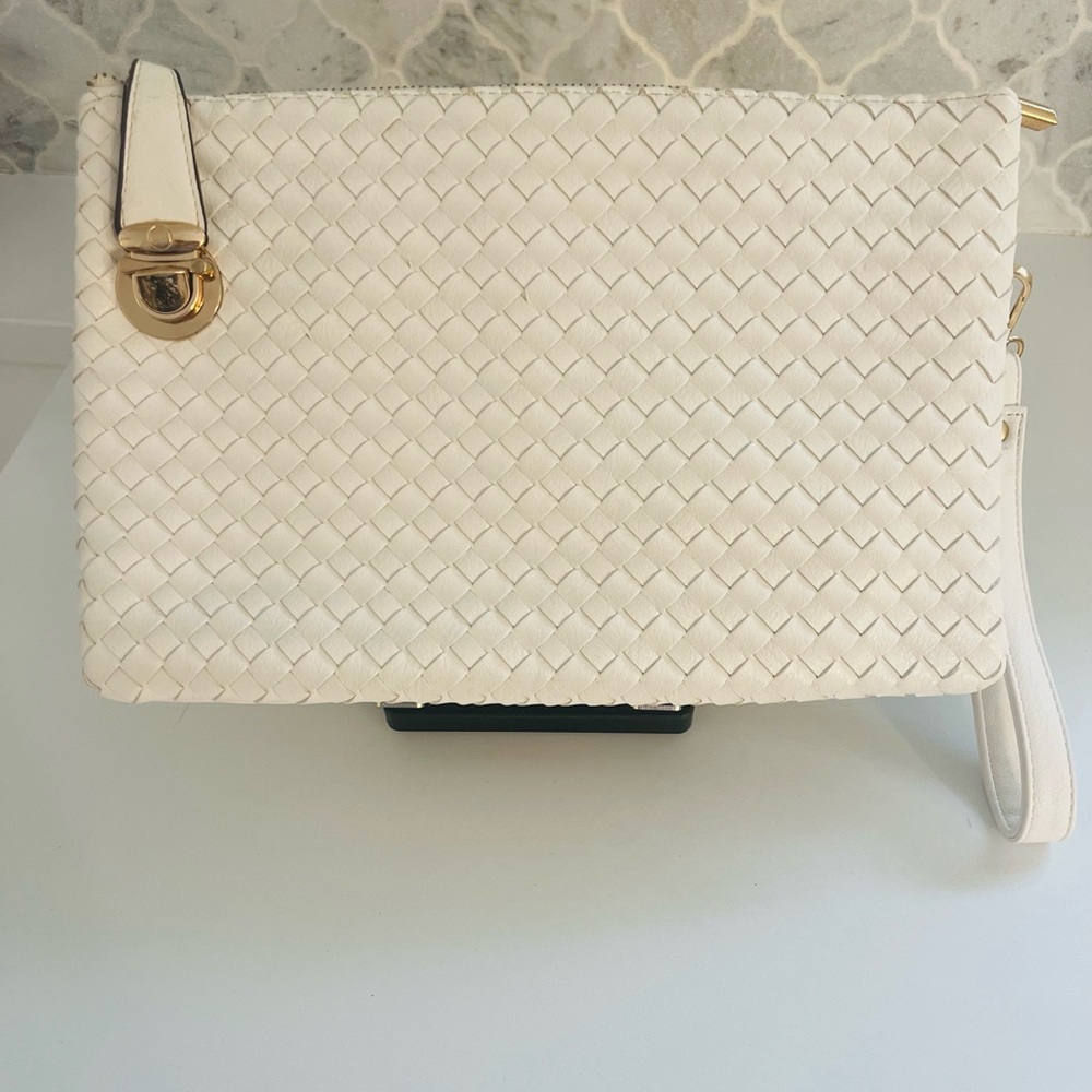Elegant Vegan Basketweave White Wristlet Summer Party 🍹 Clutch